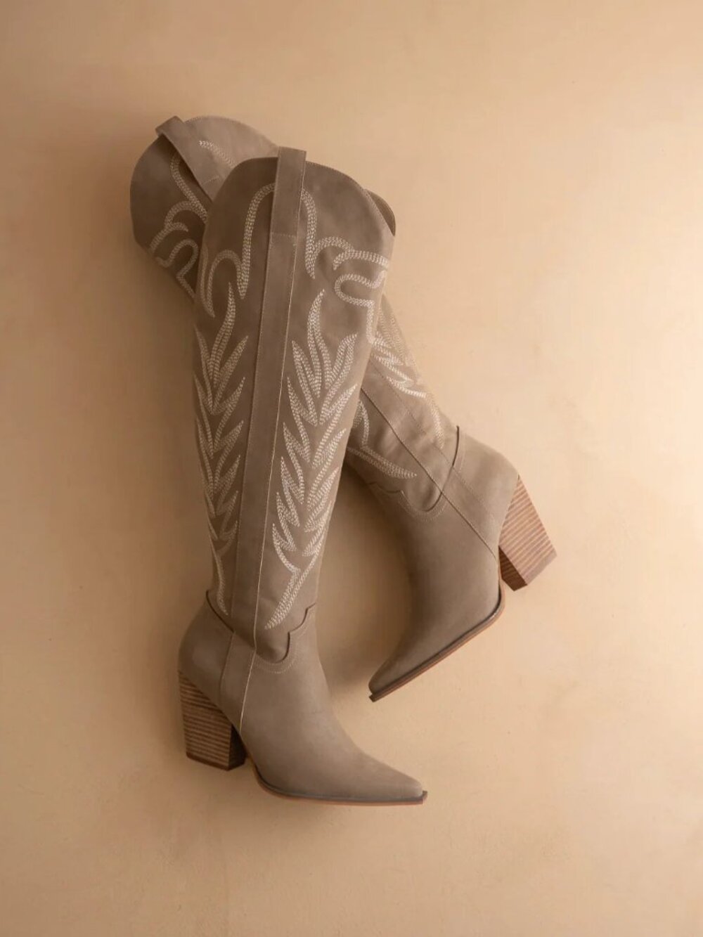 BNIB Embroidered Vegan Suede Cowboy Boots - Picture 2 of 4